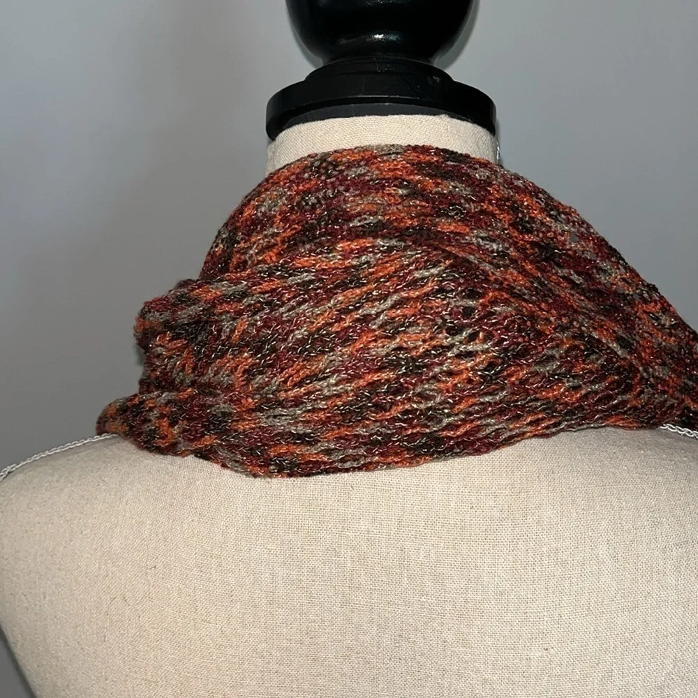Steve Madden Infinity Fall MultiColor Knit Scarf Shades Of Orange / Green/Gold